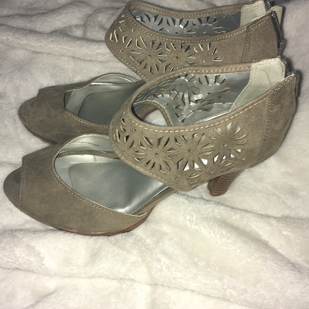 Chunky heels